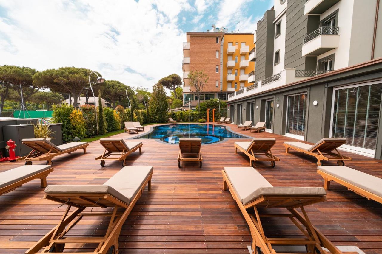 Brasil Seaview Hotel Milano Marittima Exterior photo