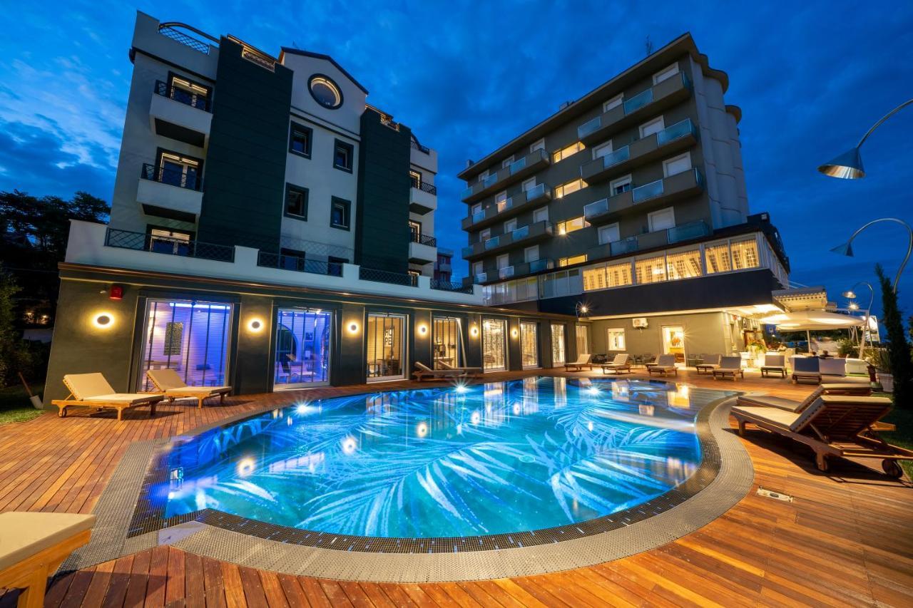 Brasil Seaview Hotel Milano Marittima Exterior photo